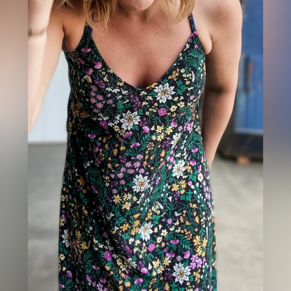 Old Navy V-Neck Maxi Dress